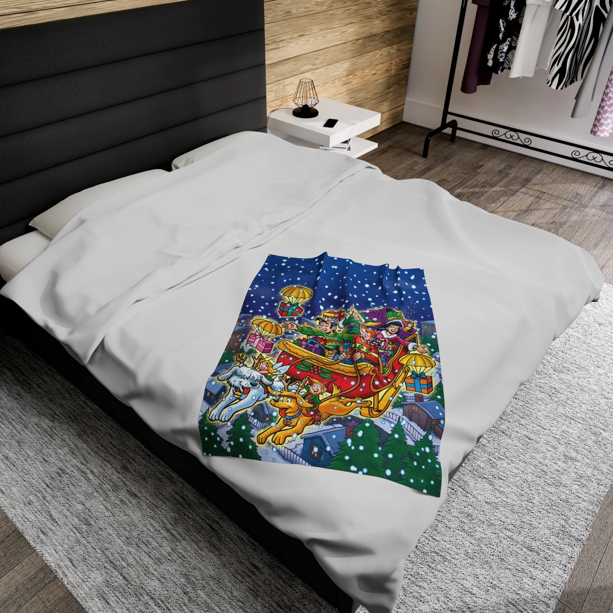 Archie Christmas Spectacular 2023 Velveteen Plush Blanket (Available in 3 Sizes) featuring Archie, Betty, Veronica, and Jughead - Image 12